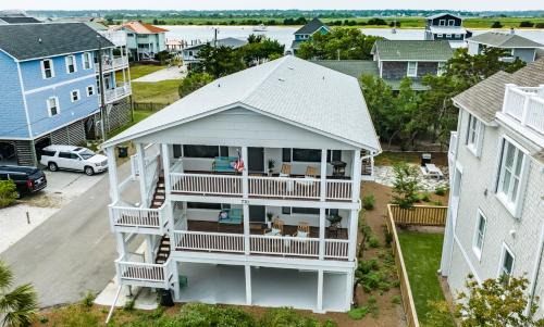South End House | Gray Whale B by Sea Scape Properties