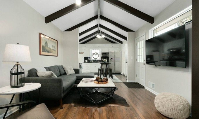 Nall Hills House | Great for Families Mins to Arrowhead 3BR/2BA