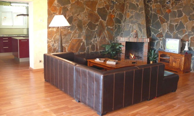 Riudecanyes House | Great House with Garden between Sea and Mountain