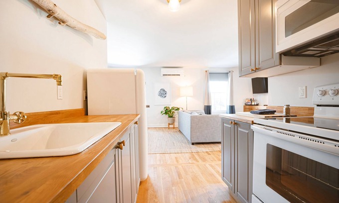 New Castle Apartment | Great Island Inn