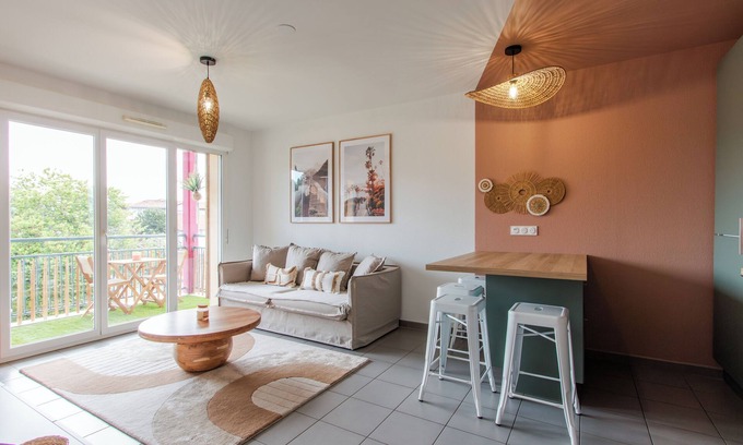 Sanguinet Apartment | Great lakes apartment, city center between lake and forest.