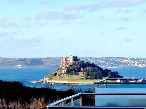 Marazion House | Great location very spacious. Sea and castle view