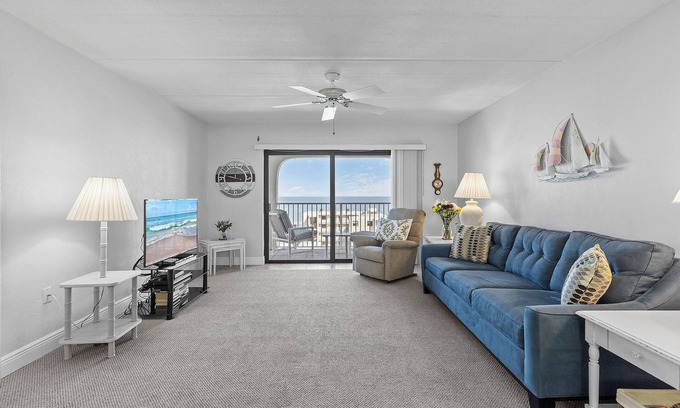 Port Orange Condo | 🌊Great Ocean Views + Awesome Location-Ocean Terrace Club 706🌊