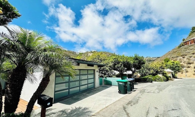 Mystic Hills House | Great private 1-bedroom unit in Laguna Beach part of house, views