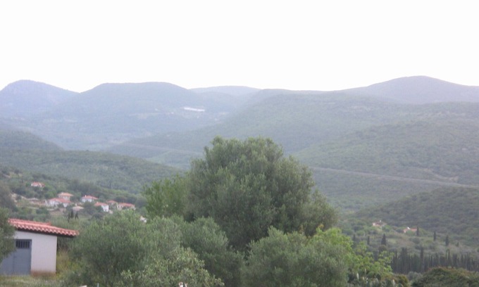 Trifylia House | Greek Villa