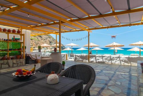 Herronisos Apartment | Green Bay Studio 2