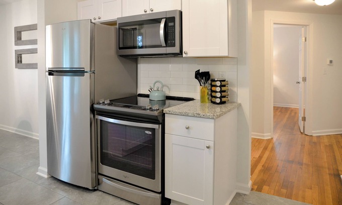 Dunean House | Green Bungalow < Less Than 10 Min to Dtw Greenville Family Friendly