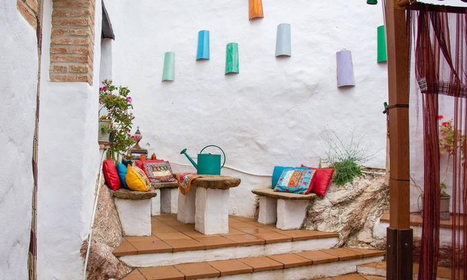 Cortes de la Frontera Cottage | Green Door House for 7 people