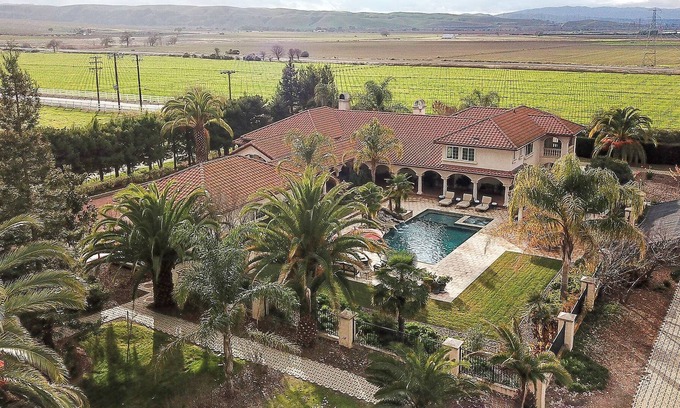 Livermore House | Greenville Ranch House | Spa, Pool & Sauna