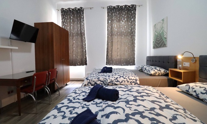 Hundsturm Hotel | Grey Palazzo