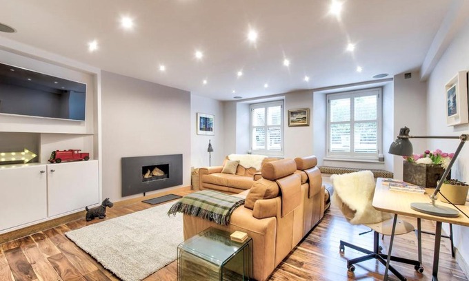 North West Apartment | Grosvenor West End Boutique Townhouse Apt.