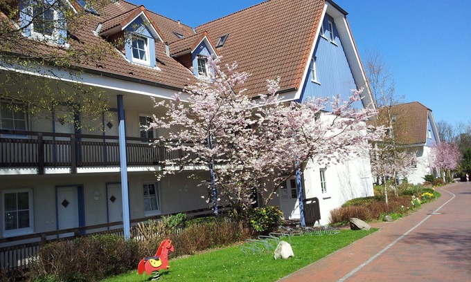 Laboe Apartment | Ground floor apartment in apartment complex Fördeblick