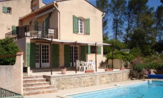 Carces House | Ground floor of a villa in front of the swimming pool