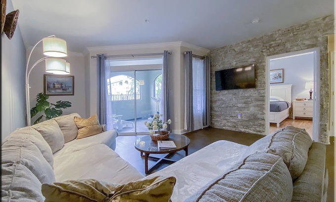 Clearwater Condo | Ground Level unit, King bed, easy pool access. POOL VIEW