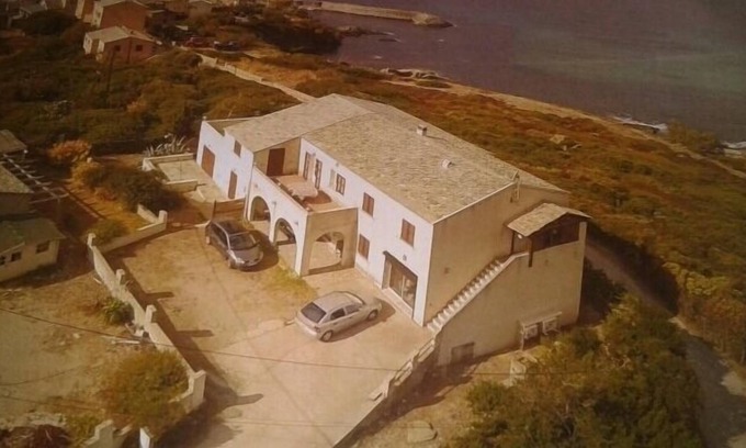 Centuri Apartment | GROUND VILLA T 5 CENTURI CAP CORSE 150M FROM THE SEA