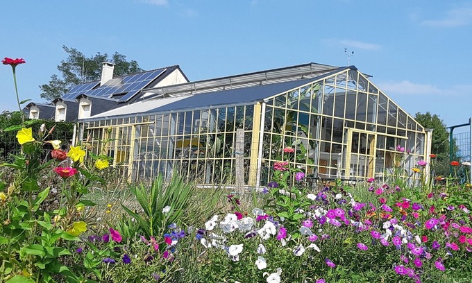 Casson Villa | Group gite with indoor swimming pool in the countryside