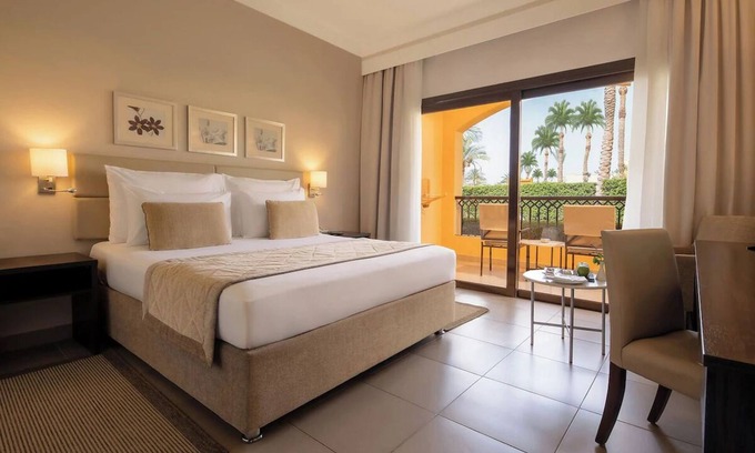 El Quseir Resort | Group Stay l 3 Rooms, Full-service Spa, Pools and Near Marsa Alam Int'l Airport