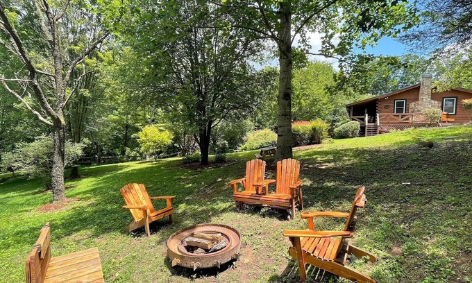 Murphy Cabin | Grumpy Bear Cabin - Your Western NC escape