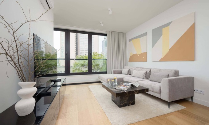 Mirow Apartment | Grzybowska 37 Luxury Apartment Balcony