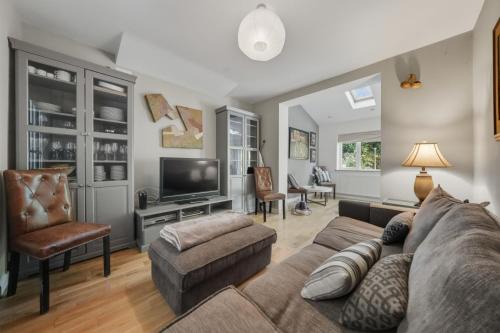 Kenley Apartment | Guadalupe Home in South London