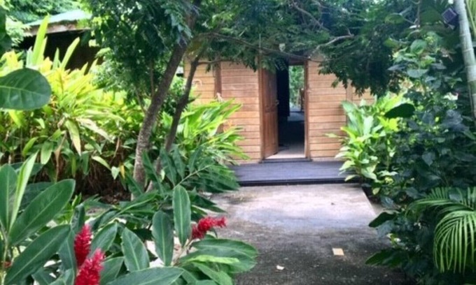 Bouillante Villa | Guadeloupe polygonal house