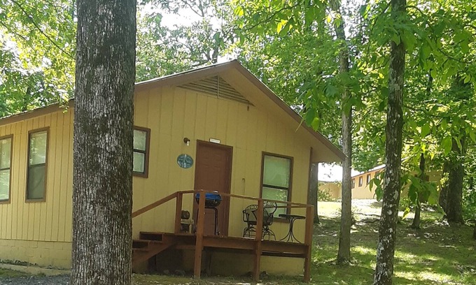 Board Camp Cottage | Guest Cottage - Closest Campground to Wolf Pen Gap's North Trailhead