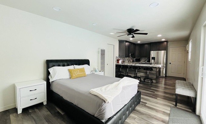 Atascadero House | Guest House Amongst the Oaks with Pool, Close to Town