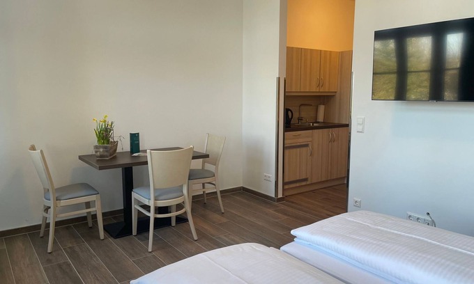 Pasewalk Bed & Breakfast | Guest house apartment 103 - Lokschuppen Pasewalk- guest houses with double rooms, single rooms and