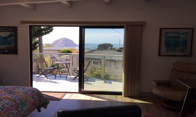 Morro Bay House | GUEST HOUSE - FULL MORRO ROCK & OCEAN VIEWS