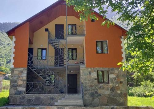 Kutaisi Hotel | Guest House Gulba