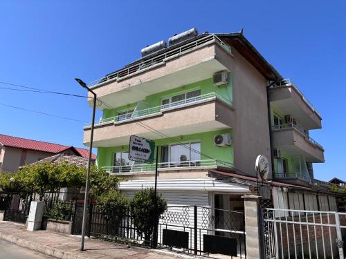 Lozenets House | Guest House Nikolovi