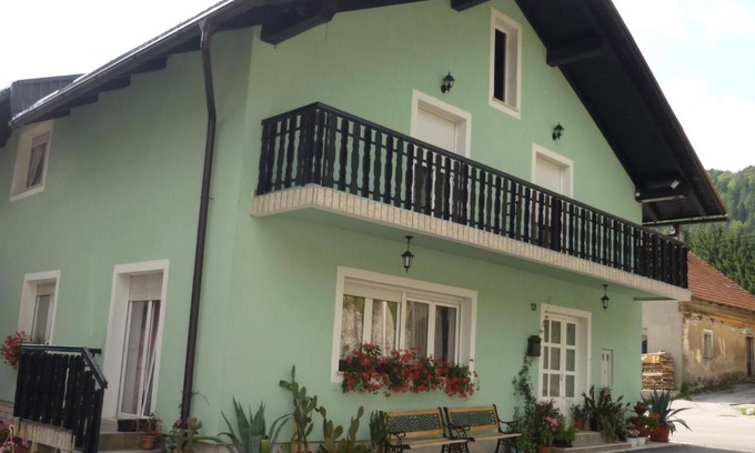 Lokve House | Guest House Potok