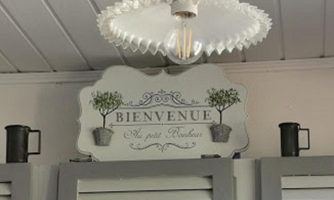 Vitrolles Villa | Guest House Provencal