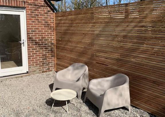 Municipality of Texel Bed & Breakfast | Guest room with terrace at the Wadden Sea