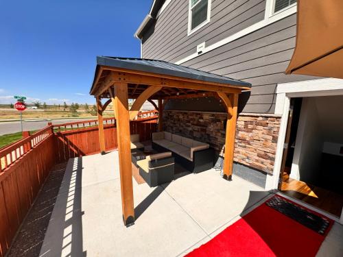 Aurora House | Guest suite in DIA
