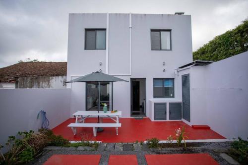 Capelas House | GuestReady - 9C House