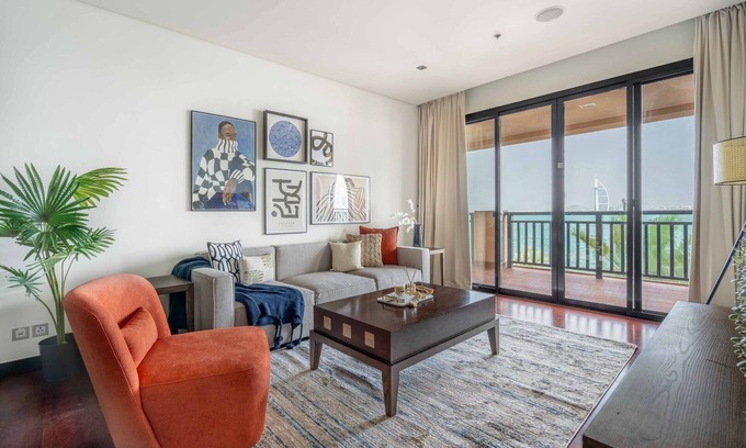 Palm Jumeirah Apartment | GuestReady - A Glimpse of Burj Al Arab