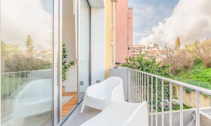 Alcantara Apartment | GuestReady - A pleasant stay in the city centre