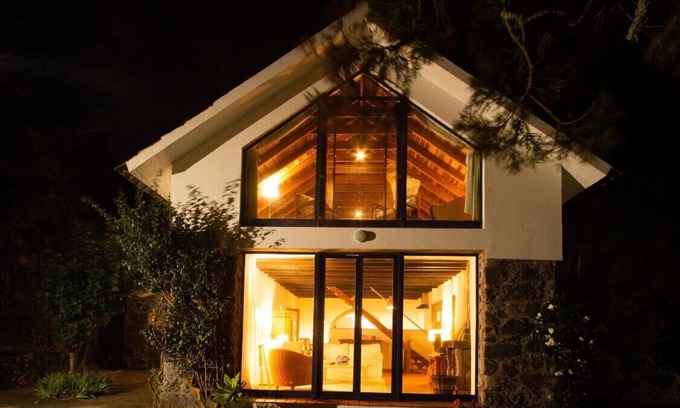 Ponta Delgada House | GuestReady - Blue OceanView Relaxing Cottage
