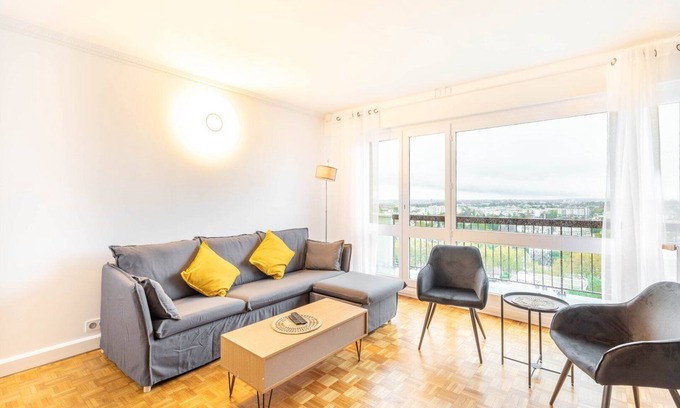 Fontenay-aux-Roses Apartment | GuestReady - Chic Sanctuary in Fontenay-aux-Roses