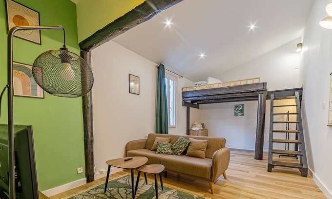 Prefecture Apartment | GuestReady - Charming Downtown Loft