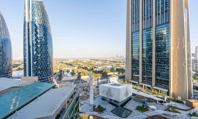 DIFC Apartment | GuestReady Holiday Homes - Top of the World