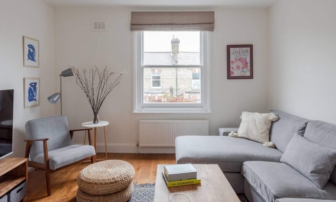 Brixton Hill Apartment | GuestReady - Light and Spacious 1 bed flat, Brixton