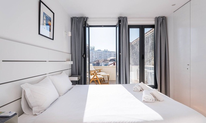 Cedofeita Apartment | GuestReady - Lovely villa with Terrace