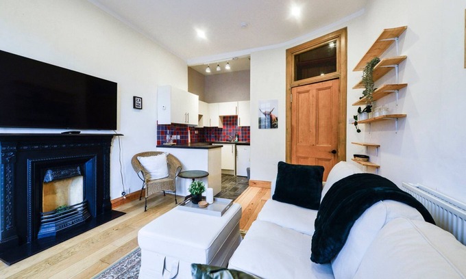 Leith Apartment | GuestReady - Stay in Leith