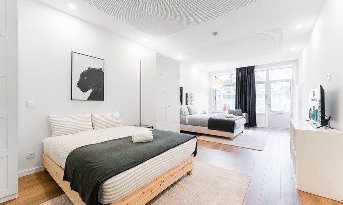 Paranhos Apartment | GuestReady - Uptown suites 5