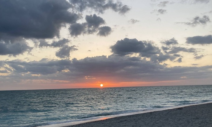 Englewood House | Gulf of America. Private Beach and Heated Pool.nThe perfect beach cottage