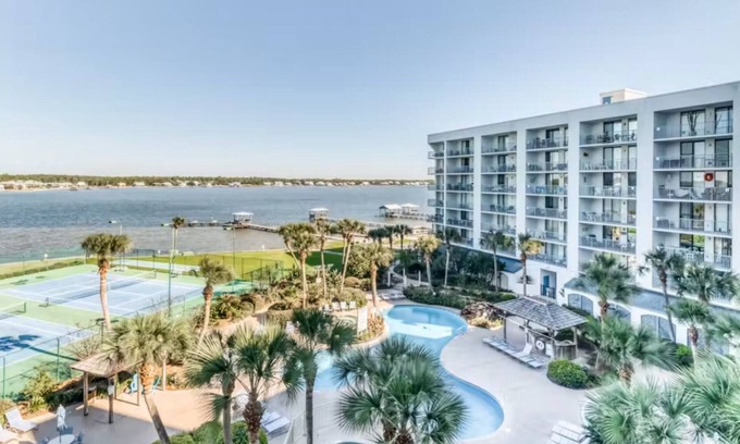 Gulf Shores Condo | Gulf Shores Surf & Racquet Club 506B