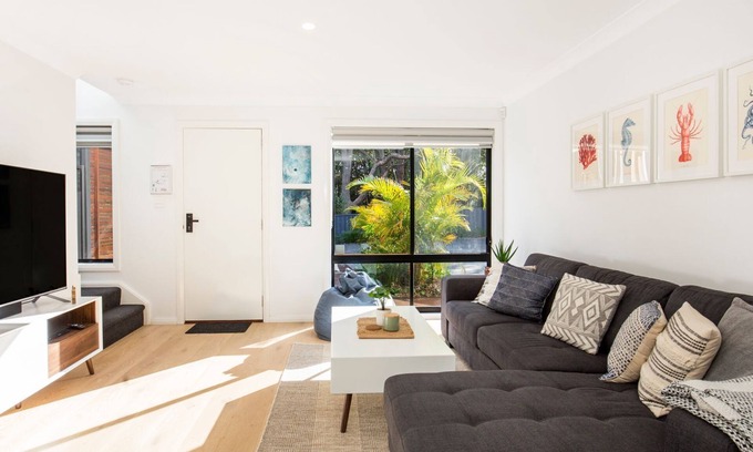 Culburra Beach House | Gumnut - Pet Friendly - 8 Mins Walk to Beach