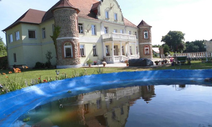 Temnitzquell House | Gutshaus Darsikow